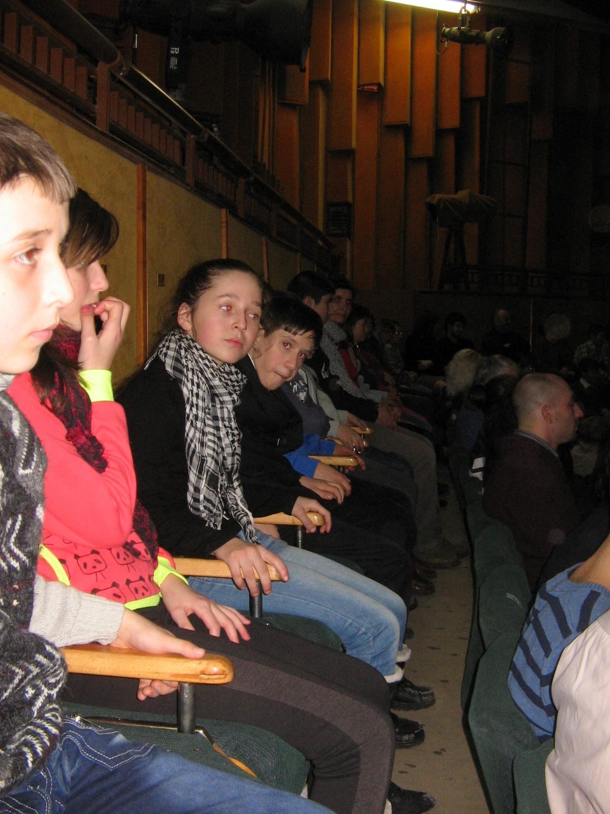 înaintea spectacolului de la Filarmonică